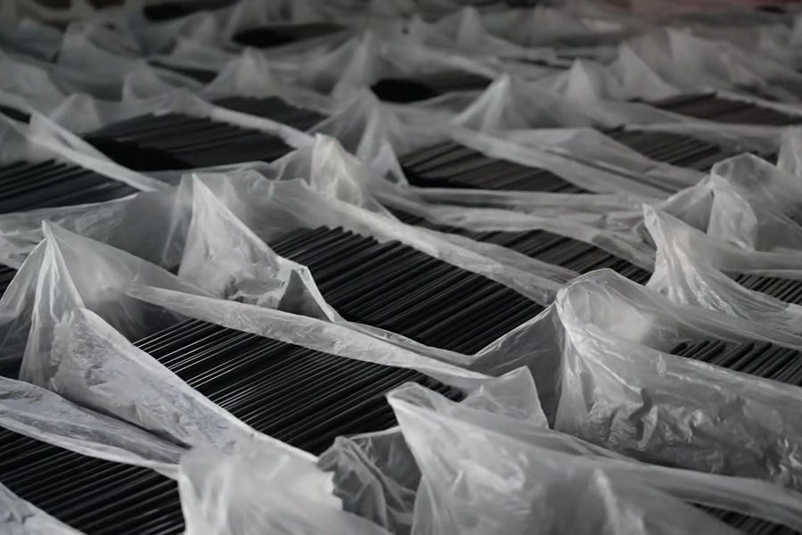 Packed black straws ready for shipment preparation